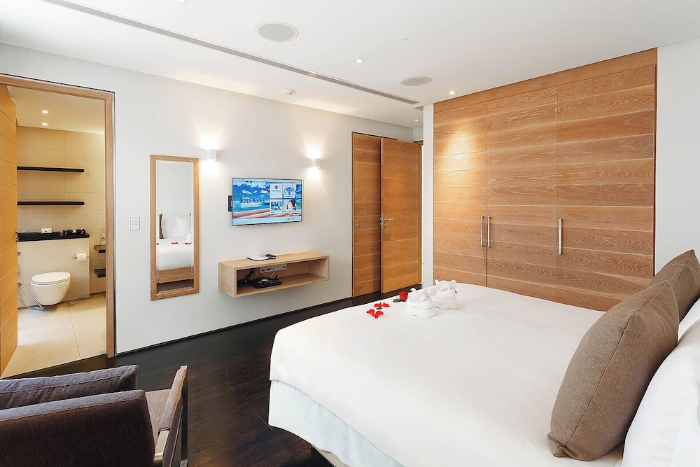 Kata Rocks — Hotel rooms in Karon, Phuket Province