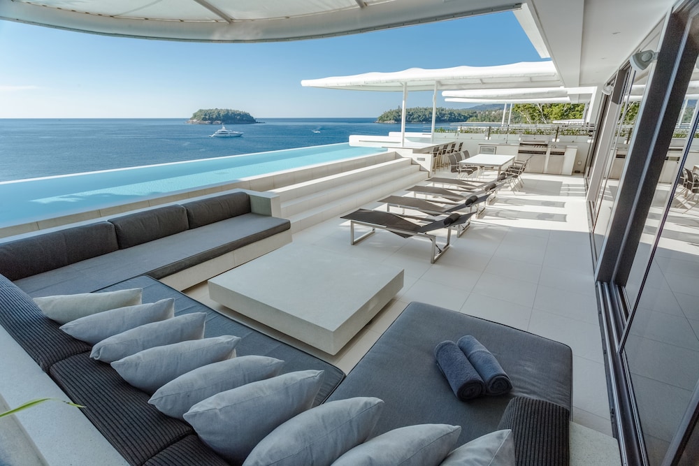 Kata Rocks — Swimming pool in Karon, Phuket Province