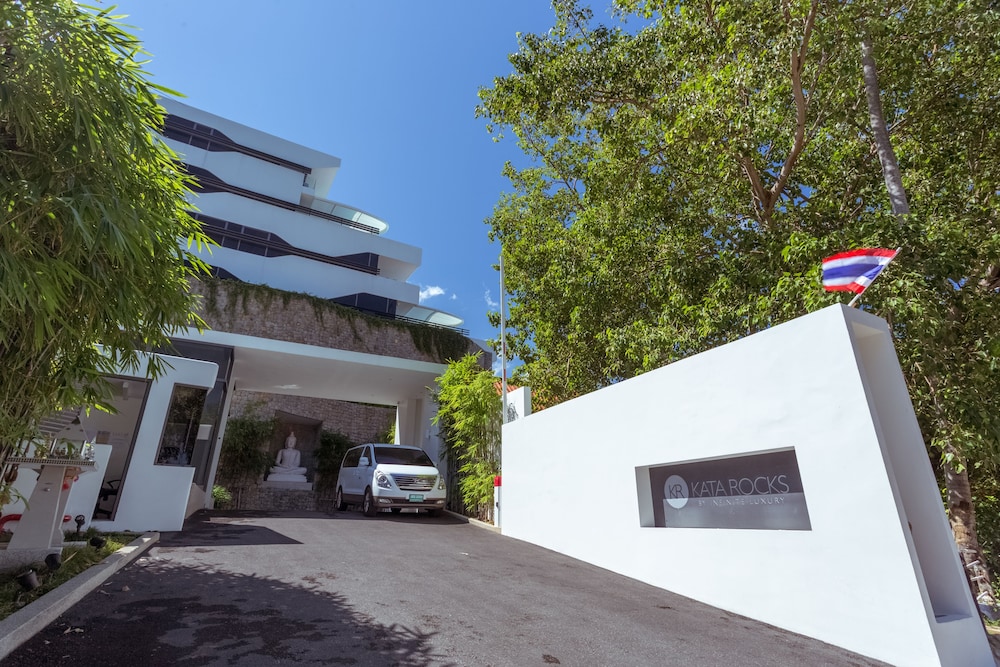 Kata Rocks — Hotel building in Karon, Phuket Province