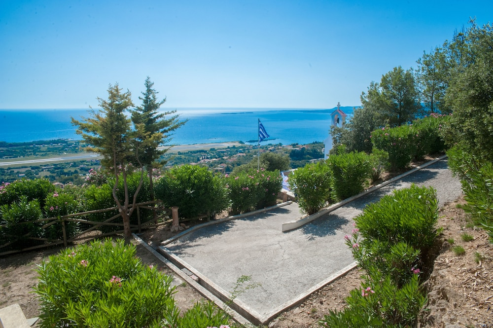 Mouikis Sun Village — Attractions in the area in Lakíthra, Ionian Islands
