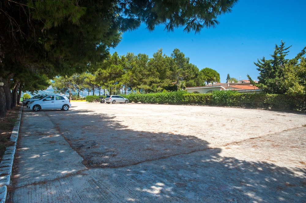 Mouikis Sun Village — Beach in Lakíthra, Ionian Islands