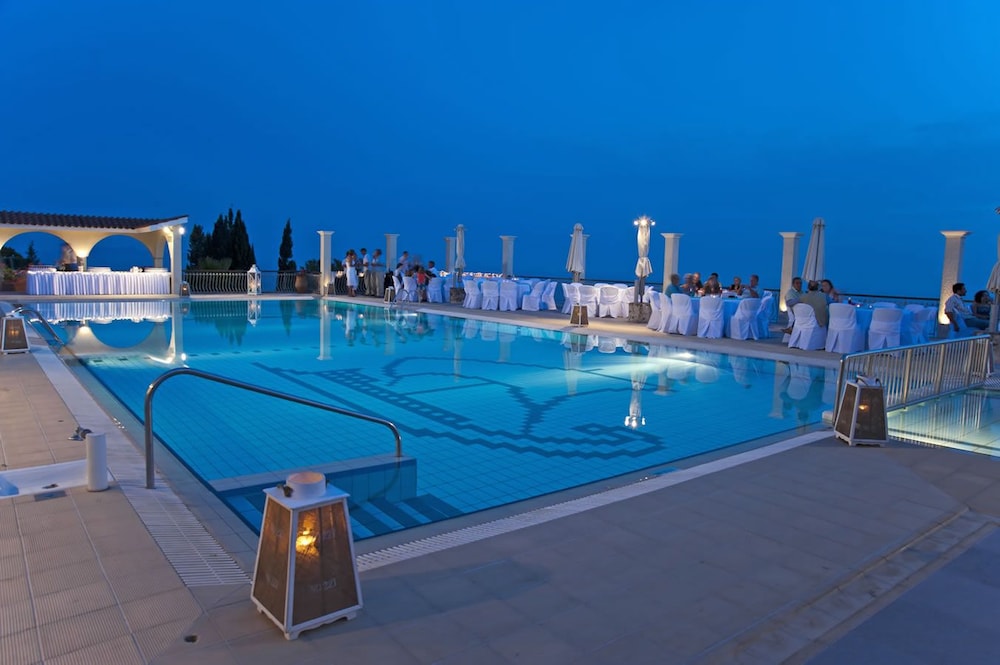 Mouikis Sun Village — Main photo in Lakíthra, Ionian Islands
