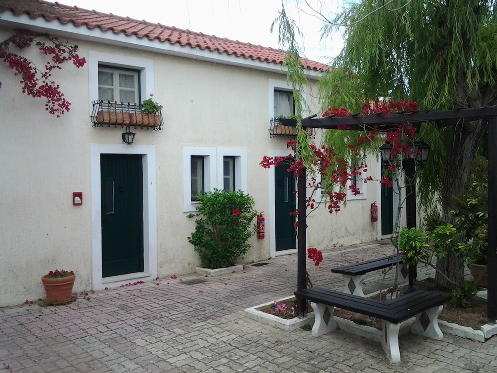 Mouikis Sun Village — Hotel building in Lakíthra, Ionian Islands