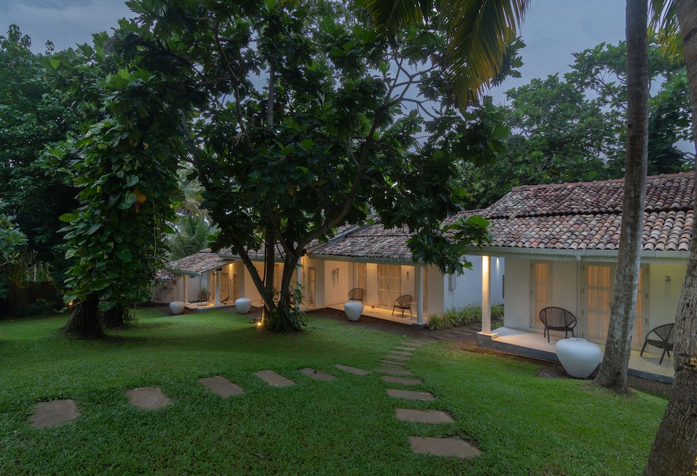 W15 Escape — Hotel building in Ahangama, Southern Province