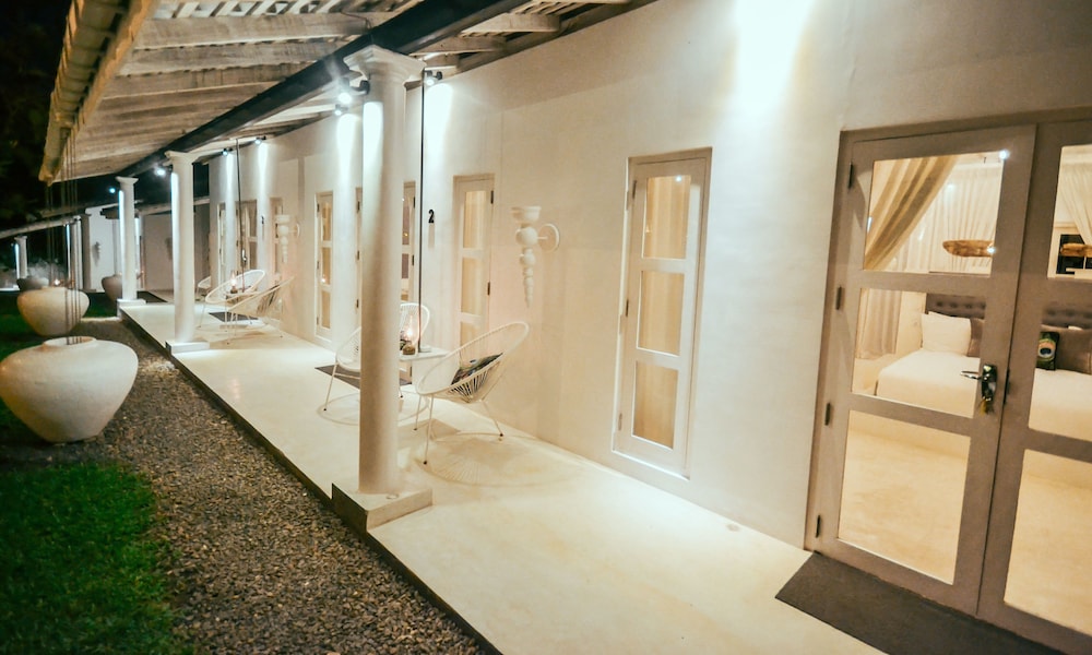 W15 Escape — Hotel building in Ahangama, Southern Province