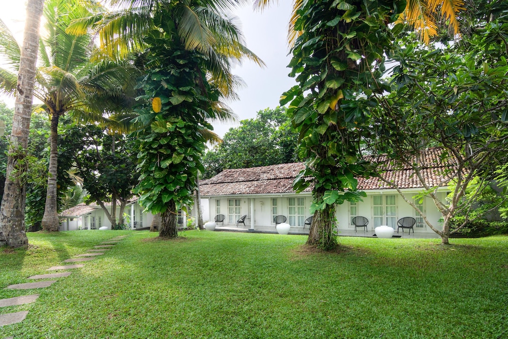 W15 Escape — Hotel building in Ahangama, Southern Province