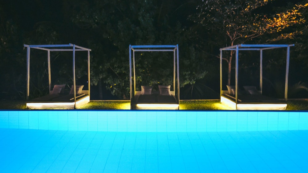 W15 Escape — Swimming pool in Ahangama, Southern Province