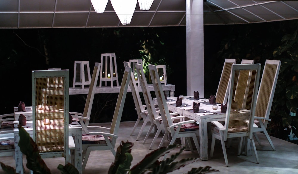 W15 Escape — Restaurant & bars in Ahangama, Southern Province