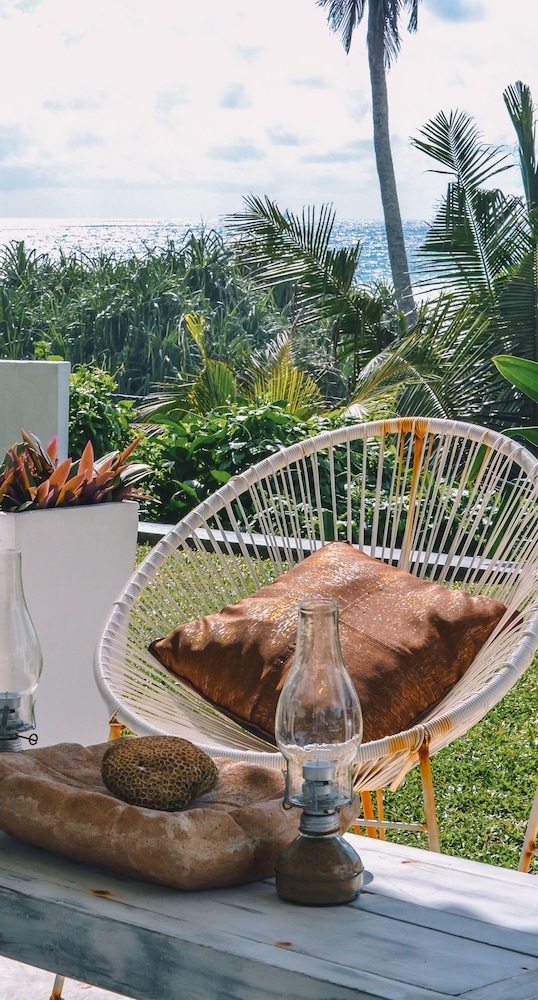 W15 Escape — Beach in Ahangama, Southern Province