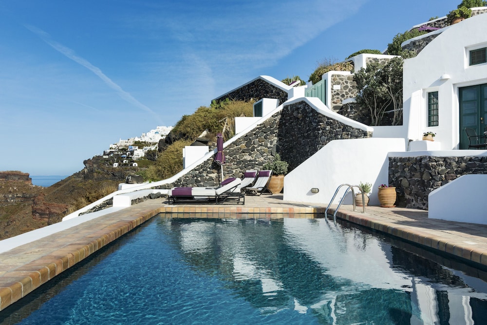 The Vasilicos — Swimming pool in Imerovigli, South Aegean