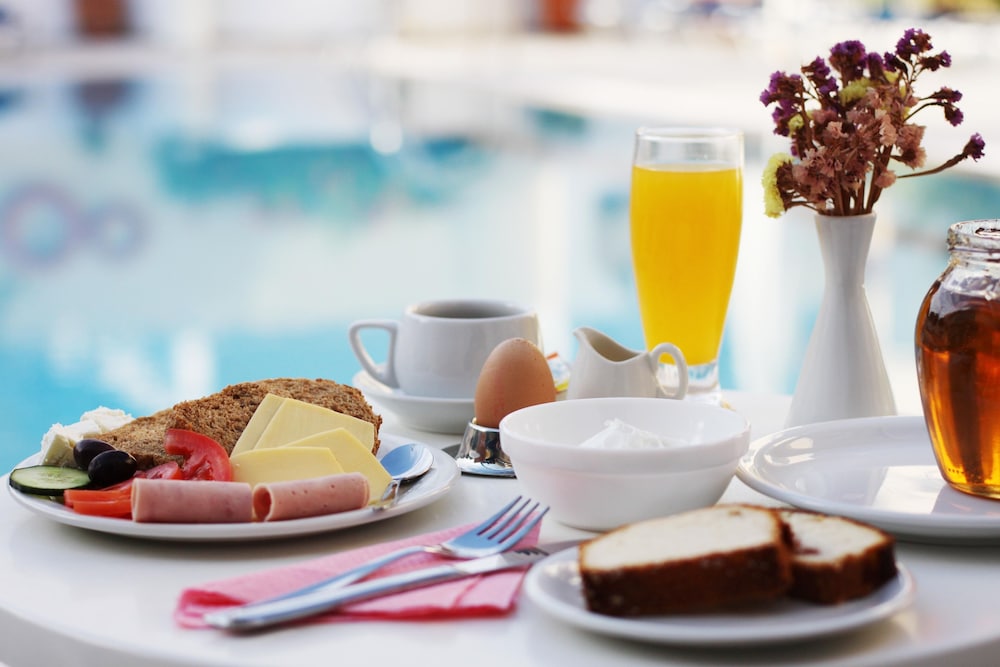 Santellini Hotel — Restaurant & bars in Kamari, South Aegean