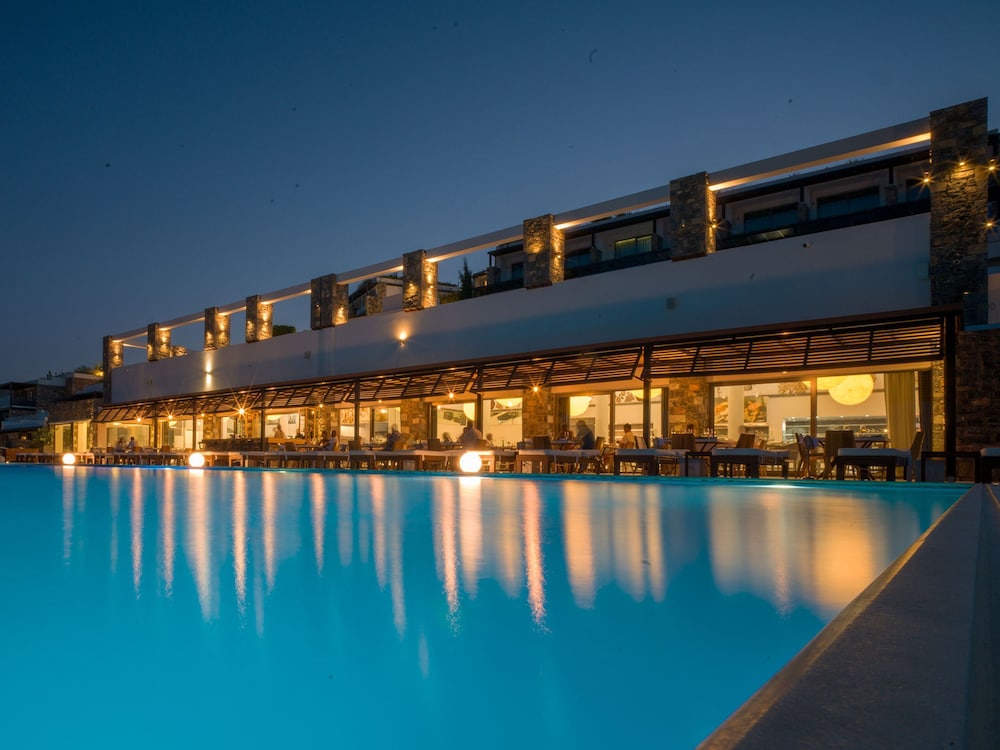 Royal Marmin Bay Boutique & Art Hotel - Adults Only — Restaurant & bars in Elounda