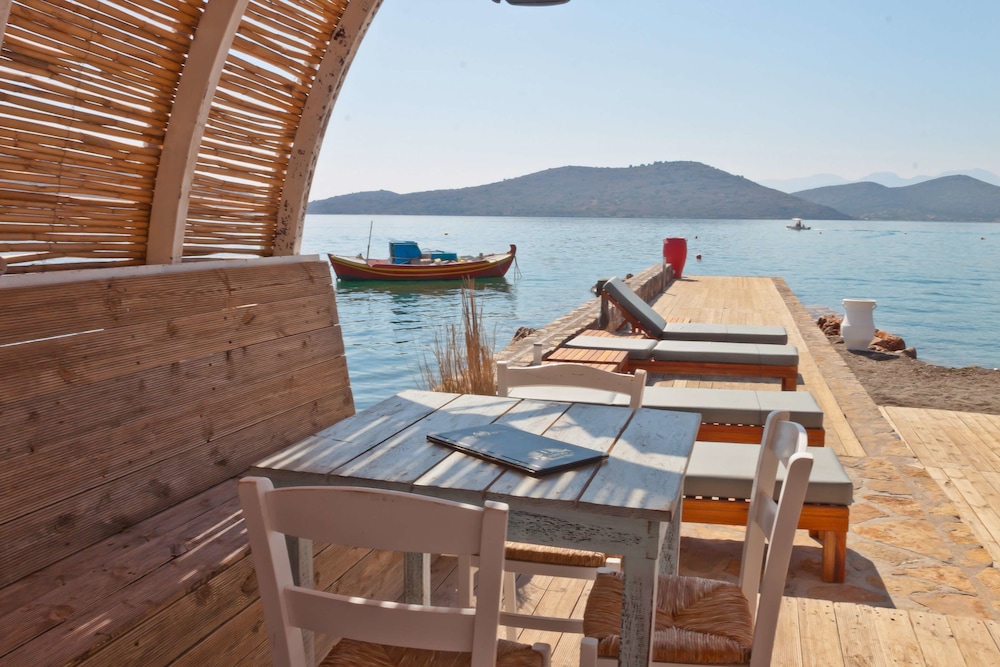 Royal Marmin Bay Boutique & Art Hotel - Adults Only — Restaurant & bars in Elounda