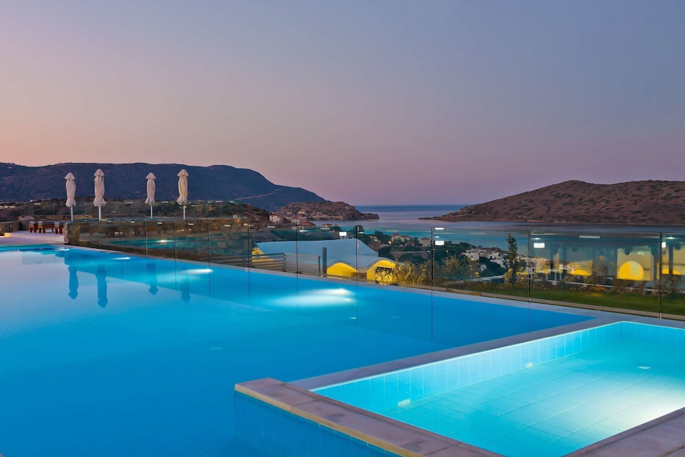 Royal Marmin Bay Boutique & Art Hotel - Adults Only — Swimming pool in Elounda