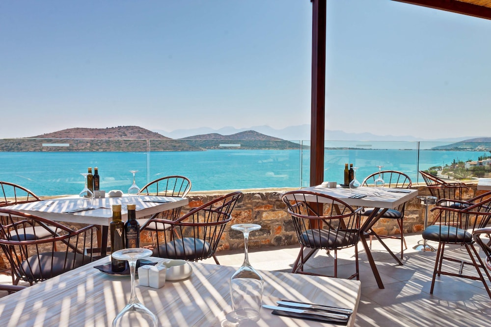 Royal Marmin Bay Boutique & Art Hotel - Adults Only — Restaurant & bars in Elounda