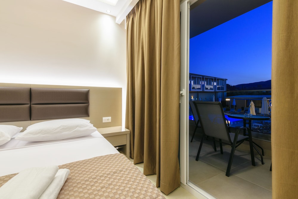 Vice Hotel — Hotel rooms in Laganas, Ionian Islands