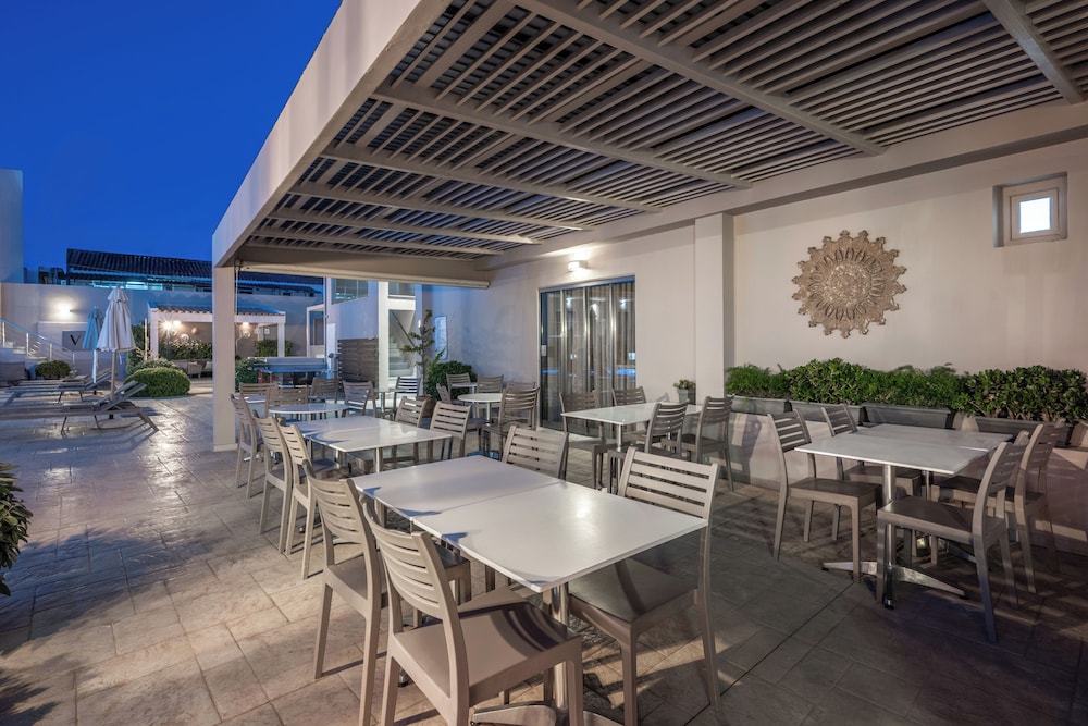 Vice Hotel — Restaurant & bars in Laganas, Ionian Islands