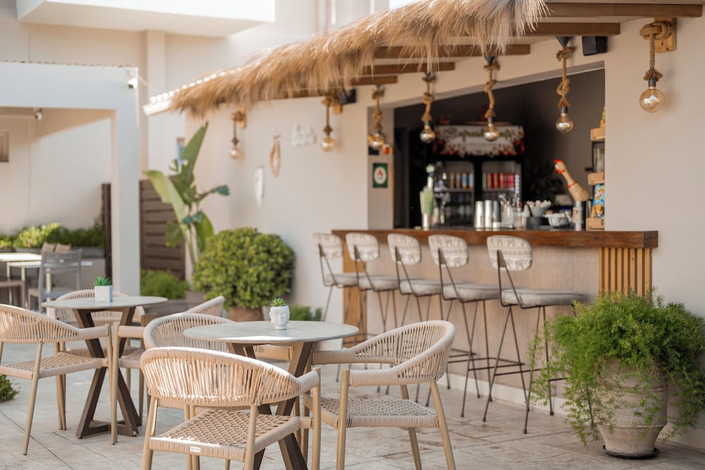 Vice Hotel — Restaurant & bars in Laganas, Ionian Islands