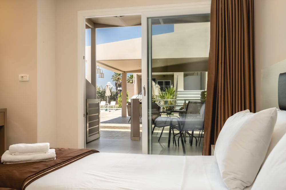 Vice Hotel — Hotel rooms in Laganas, Ionian Islands