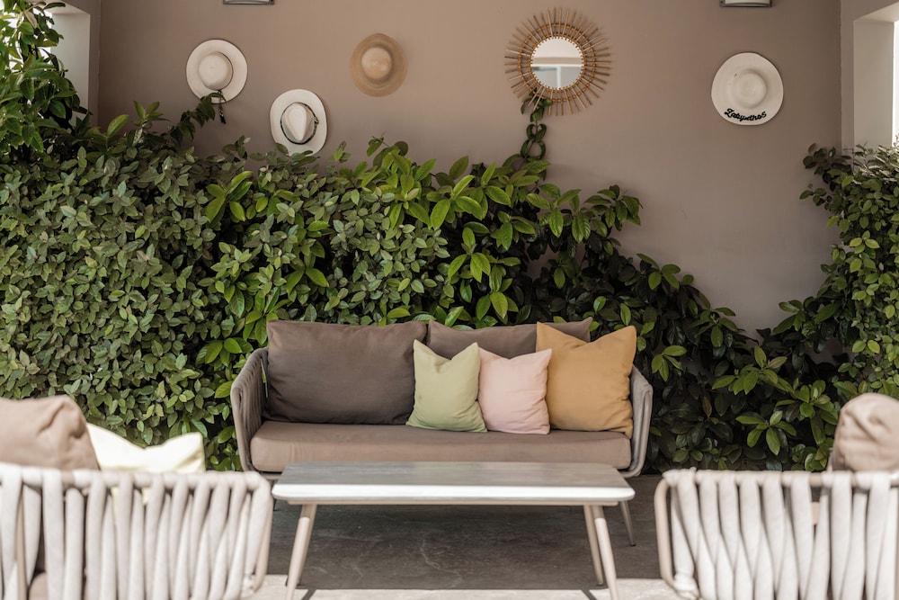 Vice Hotel — Hotel building in Laganas, Ionian Islands
