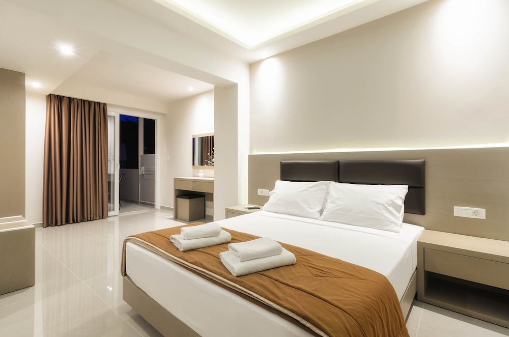 Vice Hotel — Hotel rooms in Laganas, Ionian Islands