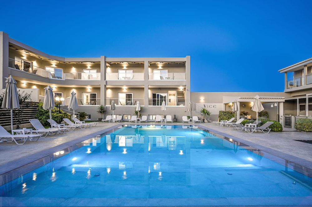 Vice Hotel — Main photo in Laganas, Ionian Islands