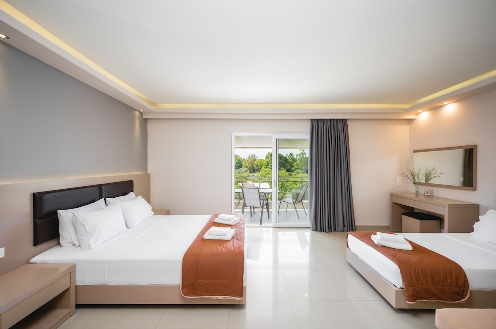 Vice Hotel — Hotel rooms in Laganas, Ionian Islands