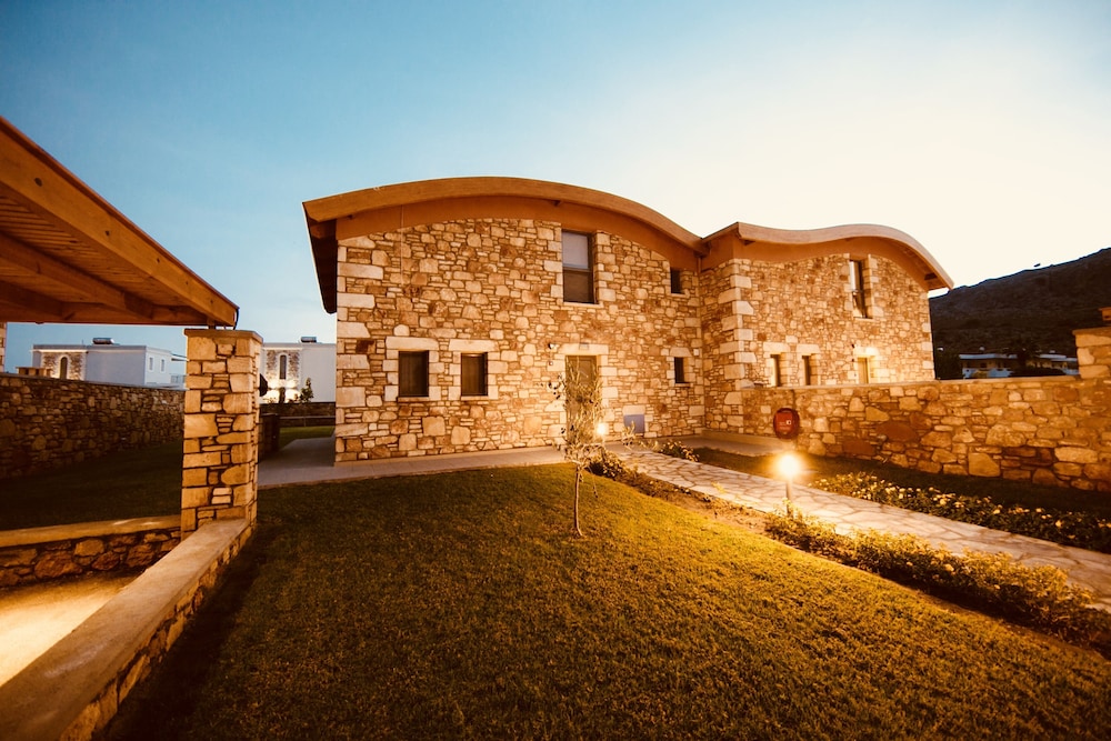 Estrella Villas — Hotel building in Lardos, South Aegean