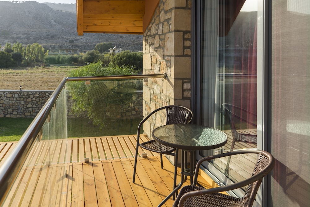 Estrella Villas — Hotel building in Lardos, South Aegean