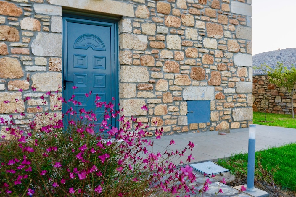 Estrella Villas — Hotel building in Lardos, South Aegean