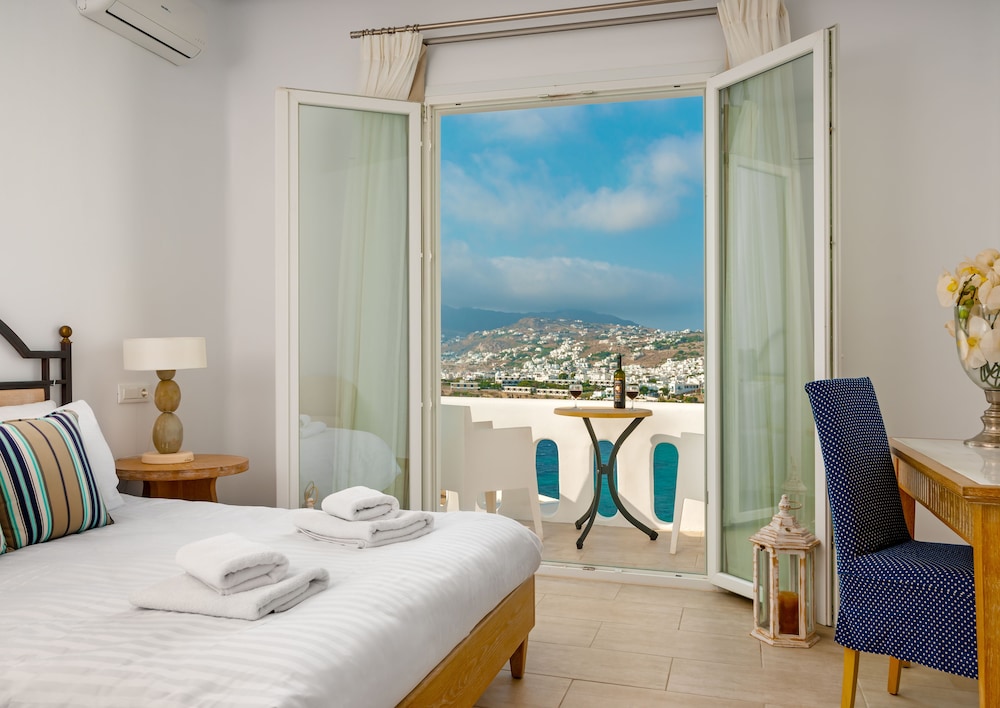 Cape Mykonos — Hotel rooms in Mykonos Town, South Aegean