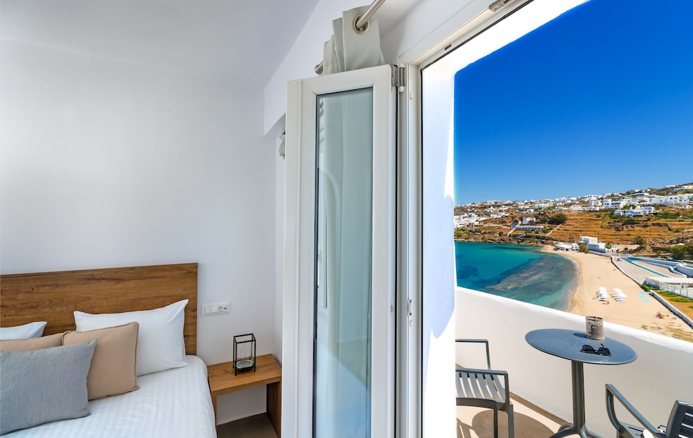 Cape Mykonos — Hotel rooms in Mykonos Town, South Aegean