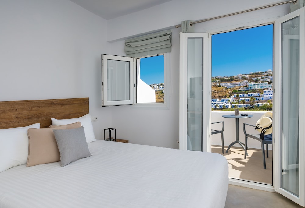 Cape Mykonos — Hotel rooms in Mykonos Town, South Aegean
