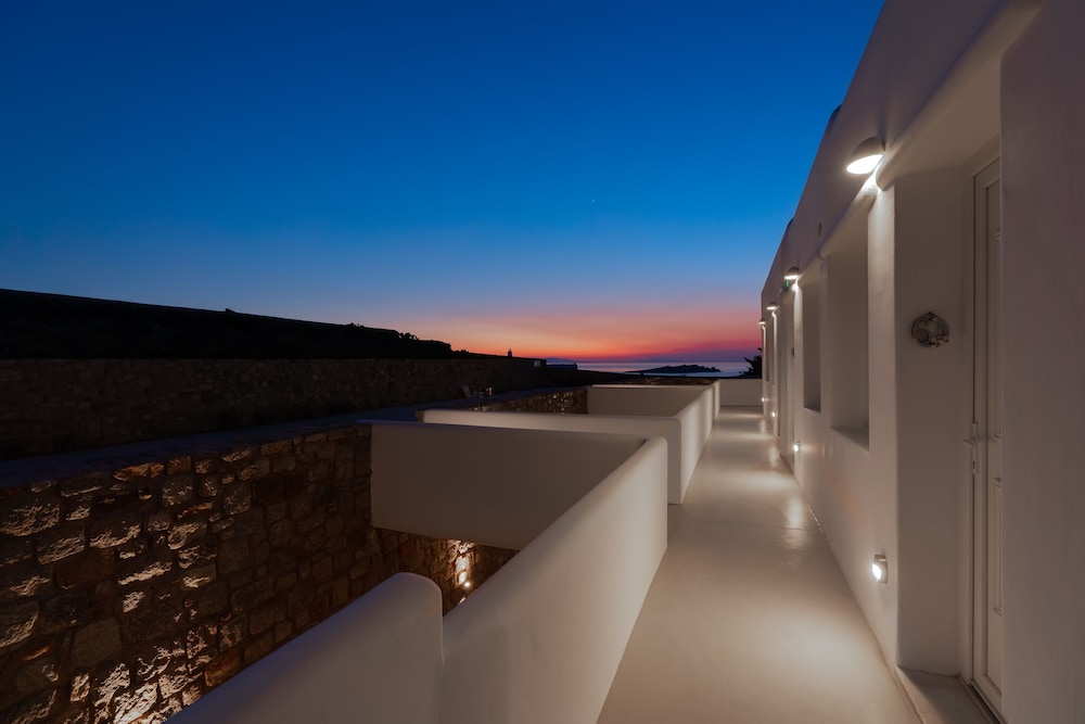 Cape Mykonos — Hotel building in Mykonos Town, South Aegean