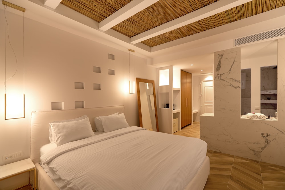 Cape Mykonos — Hotel rooms in Mykonos Town, South Aegean