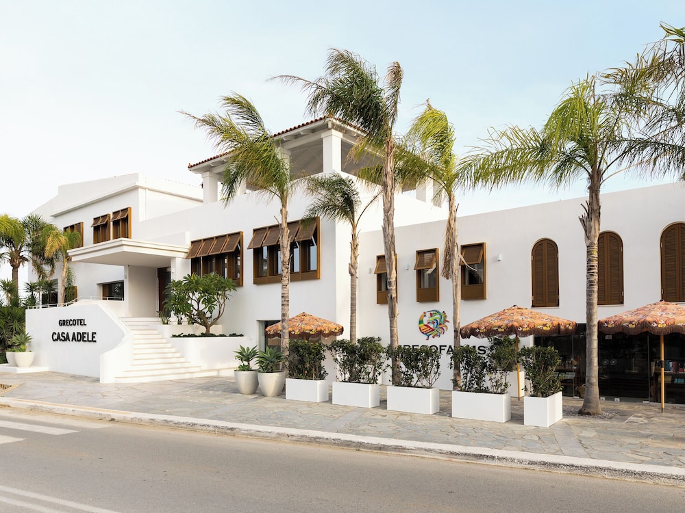Grecotel Casa Adele — Hotel building in Rethymnon