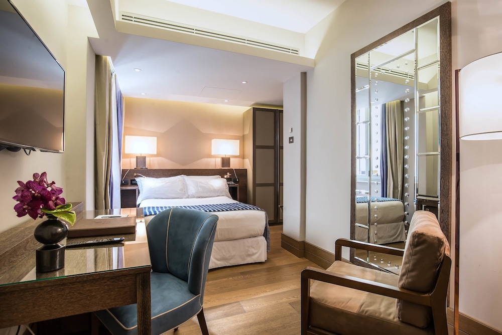 Martis Palace Hotel — Hotel rooms in Rome, Lazio