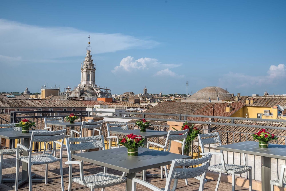 Martis Palace Hotel — Restaurant & bars in Rome, Lazio