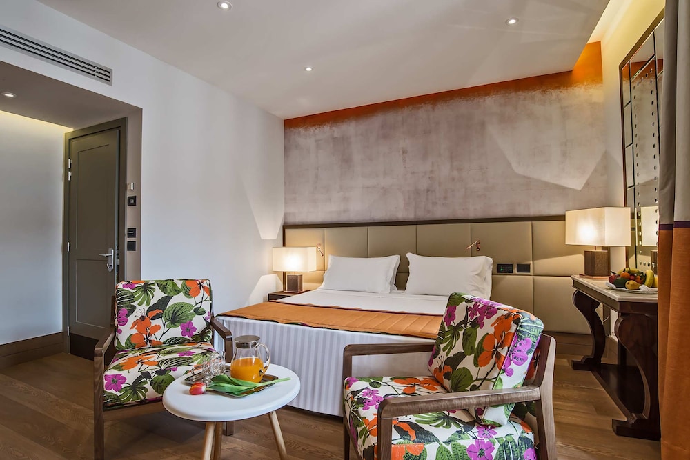 Martis Palace Hotel — Hotel rooms in Rome, Lazio