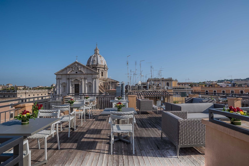 Martis Palace Hotel — Restaurant & bars in Rome, Lazio