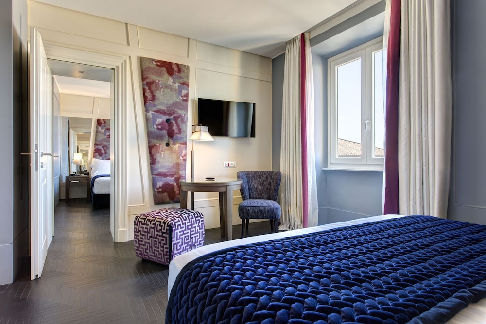 Mascagni Luxury Rooms & Suites — Hotel rooms in Rome, Lazio