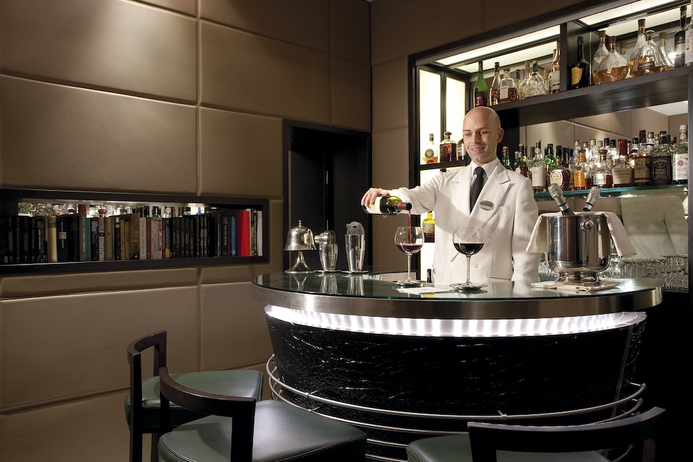 Mascagni Luxury Rooms & Suites — Restaurant & bars in Rome, Lazio