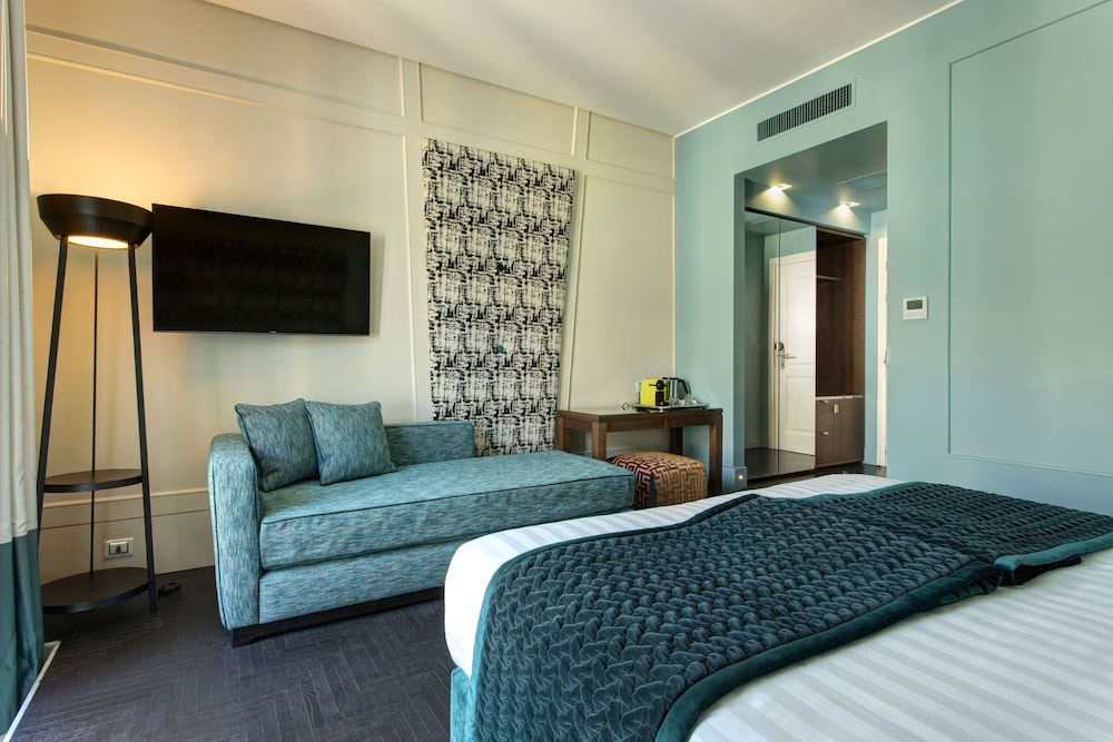 Mascagni Luxury Rooms & Suites — Hotel rooms in Rome, Lazio