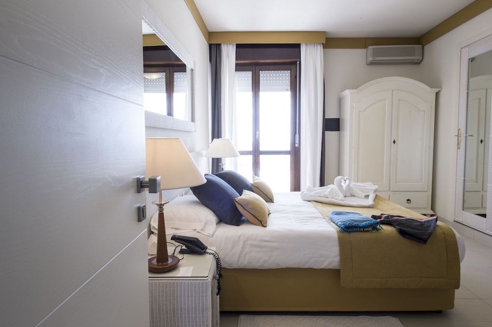 Park Hotel Maracaibo — Hotel rooms in Jesolo, Veneto