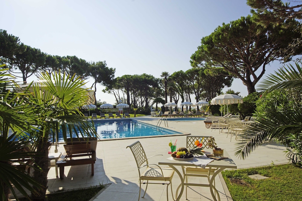 Park Hotel Maracaibo — Swimming pool in Jesolo, Veneto