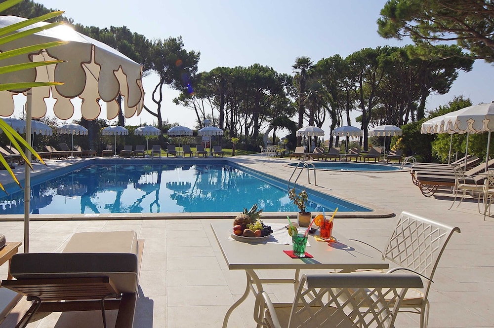 Park Hotel Maracaibo — Swimming pool in Jesolo, Veneto