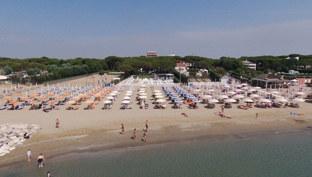 Park Hotel Maracaibo — Beach in Jesolo, Veneto