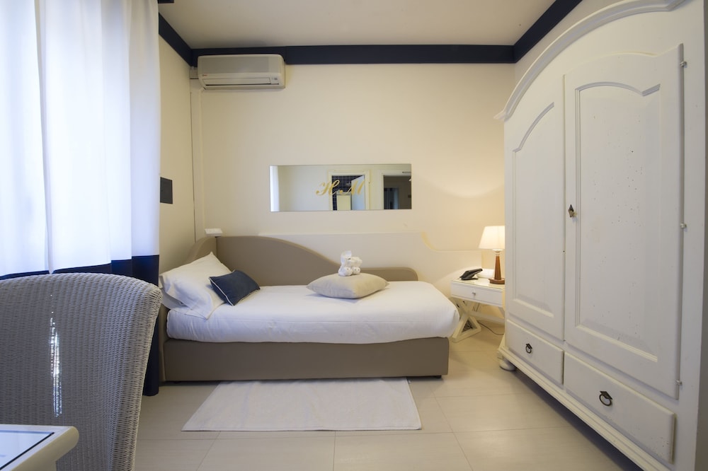 Park Hotel Maracaibo — Hotel rooms in Jesolo, Veneto