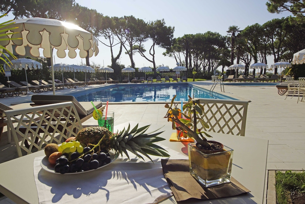 Park Hotel Maracaibo — Swimming pool in Jesolo, Veneto