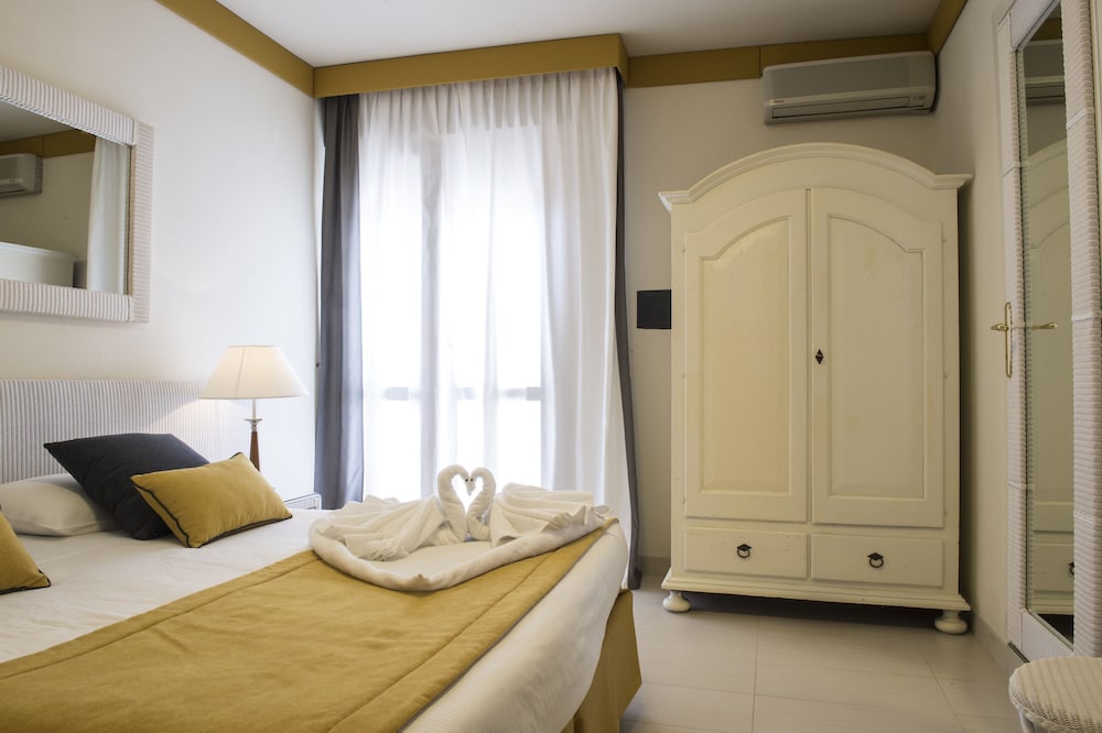 Park Hotel Maracaibo — Hotel rooms in Jesolo, Veneto